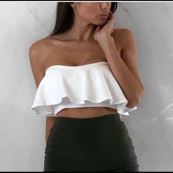 White ruffle crop top - Picture 1 of 10